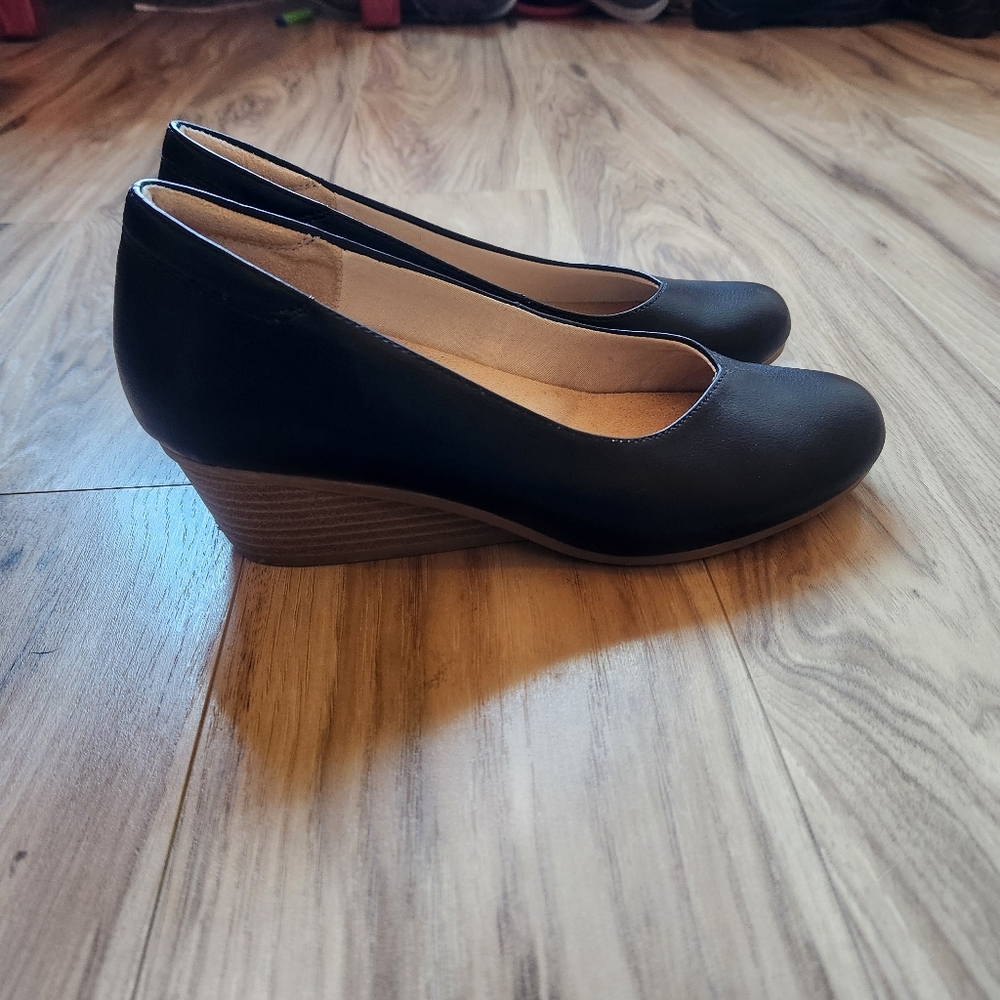 Dr Scholl's Be Ready Wedge Pump